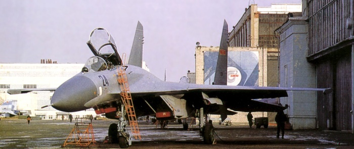 A Su-27SK in PLAAF colour spotted at the KnAAPO aircraft plant before being shipped to China